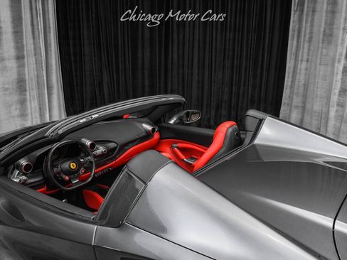 Used 2022 Ferrari F8 Tributo image 42