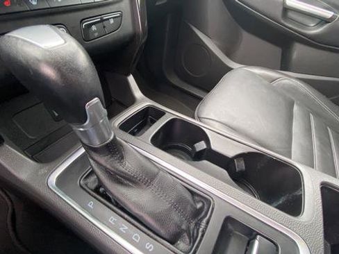 Used 2017 Ford Escape Titanium FWD image 18