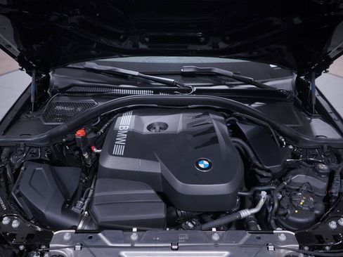 Used 2025 BMW 330i Sedan w/ M Sport Package image 14