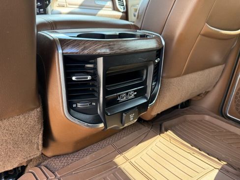 Used 2019 RAM 2500 Laramie AWD/4WD image 25