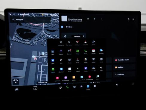 Used 2022 Tesla Model X image 24