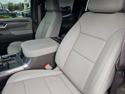 Used 2025 Chevrolet Silverado 1500 LTZ w/ Technology Package RWD image 18