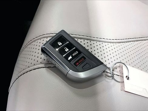 Used 2025 Acura RDX w/Technology Package image 18