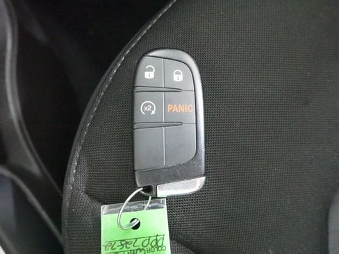 Used 2023 Jeep Renegade Trailhawk AWD/4WD image 20