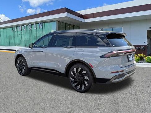 New 2026 Lincoln Nautilus Reserve w/ Jet Appearance Package AWD/4WD image 6