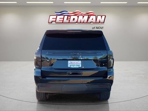 Used 2024 Chevrolet Tahoe RST w/ Luxury Package AWD/4WD image 4