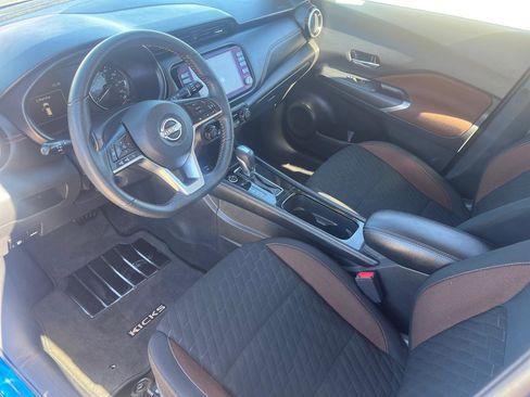 Used 2023 Nissan Kicks SR image 10