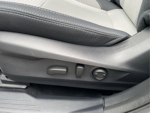 Certified 2025 Subaru Outback Premium image 29