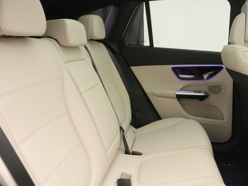 New 2026 Mercedes-Benz GLC 300 image 10