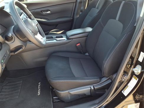 Used 2024 Nissan Sentra SV image 11