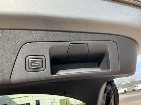 Used 2023 Buick Envision Essence FWD image 30