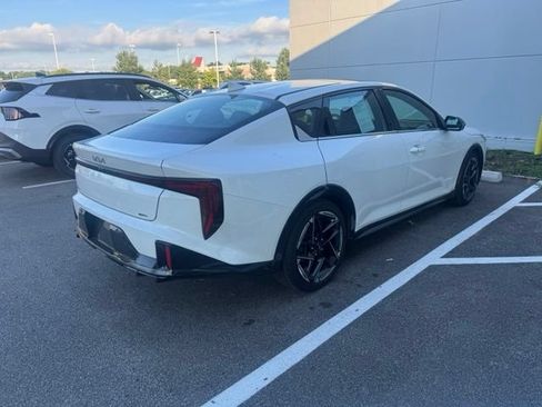 Certified 2025 Kia K4 GT-Line w/ GT-Line Sunroof Package FWD image 3
