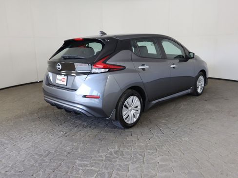 Used 2024 Nissan Leaf S image 9