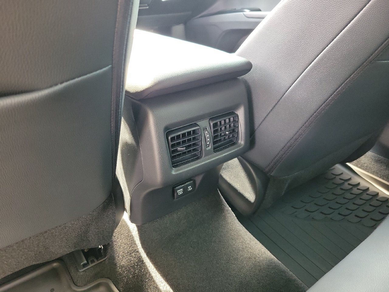 Used 2026 Toyota Camry SE FWD image 12