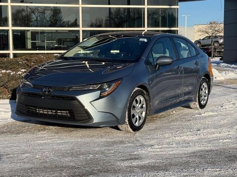 Used 2023 Toyota Corolla LE image 7