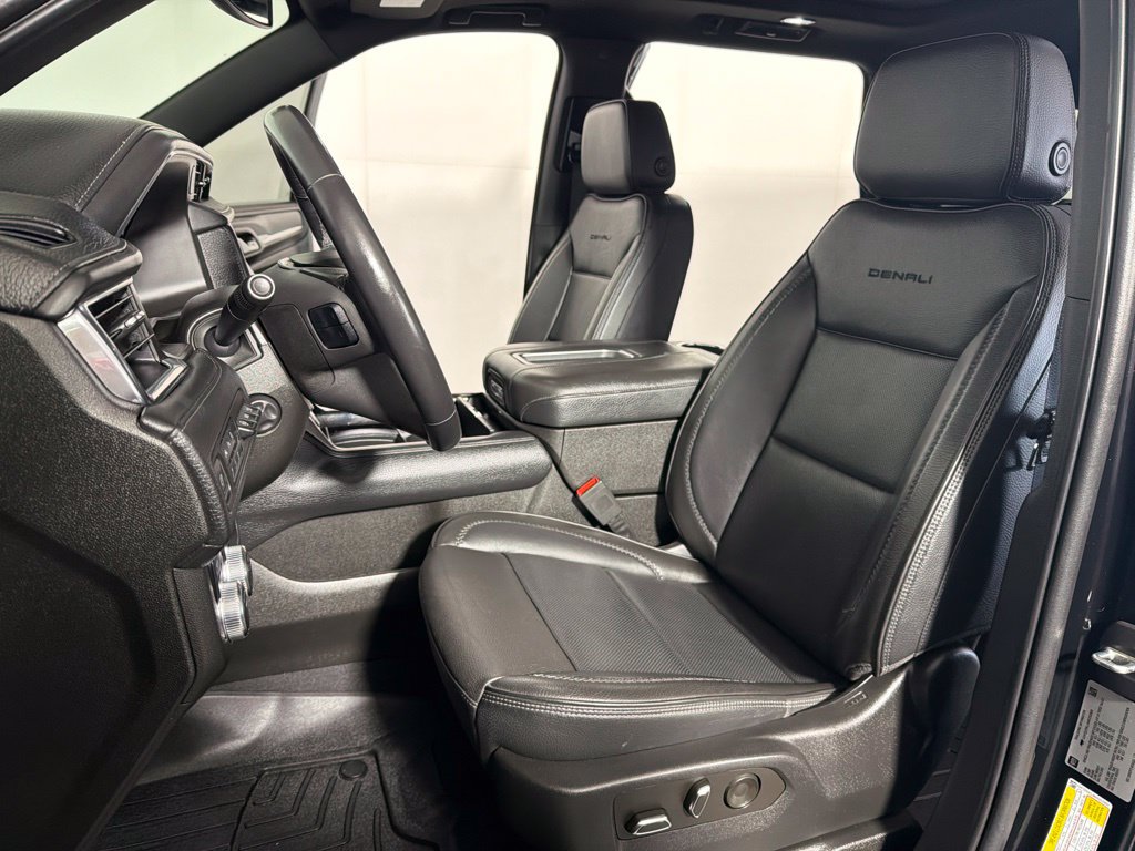 Used 2022 GMC Yukon Denali AWD/4WD image 10
