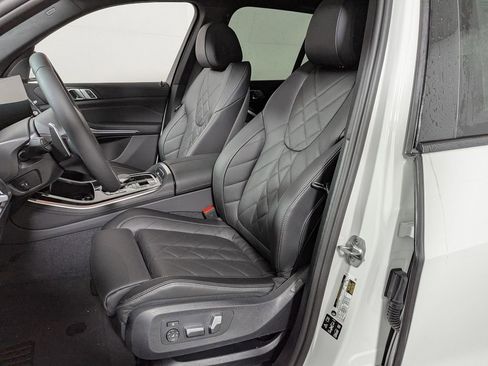 New 2026 BMW X5 xDrive40i w/ M Sport Package AWD/4WD image 14