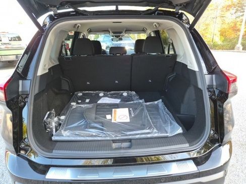 New 2026 Nissan Rogue SV w/ Cold Weather Package image 9