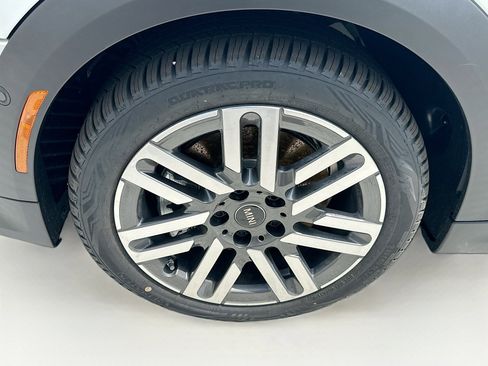 New 2026 MINI Cooper 2-Door Hardtop image 25