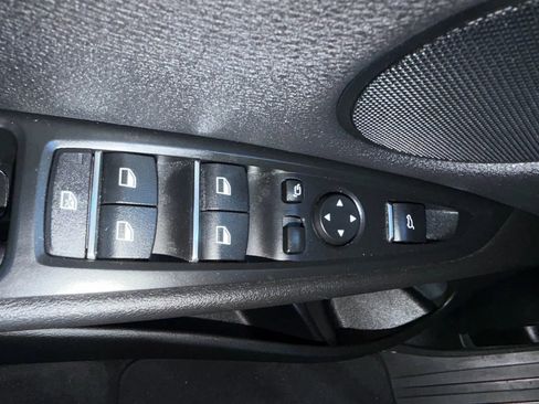 Used 2017 BMW X5 xDrive40e image 24