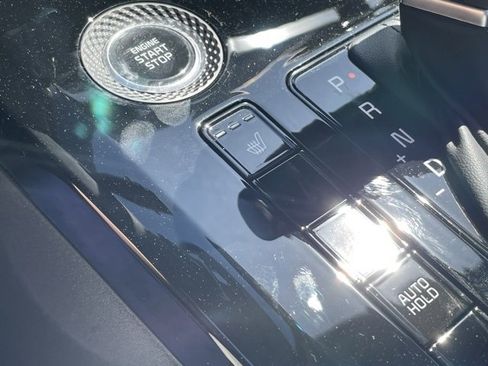 New 2025 Kia Niro EX image 18