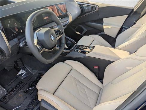 Used 2025 BMW X3 xDrive30i w/ Premium Package image 9