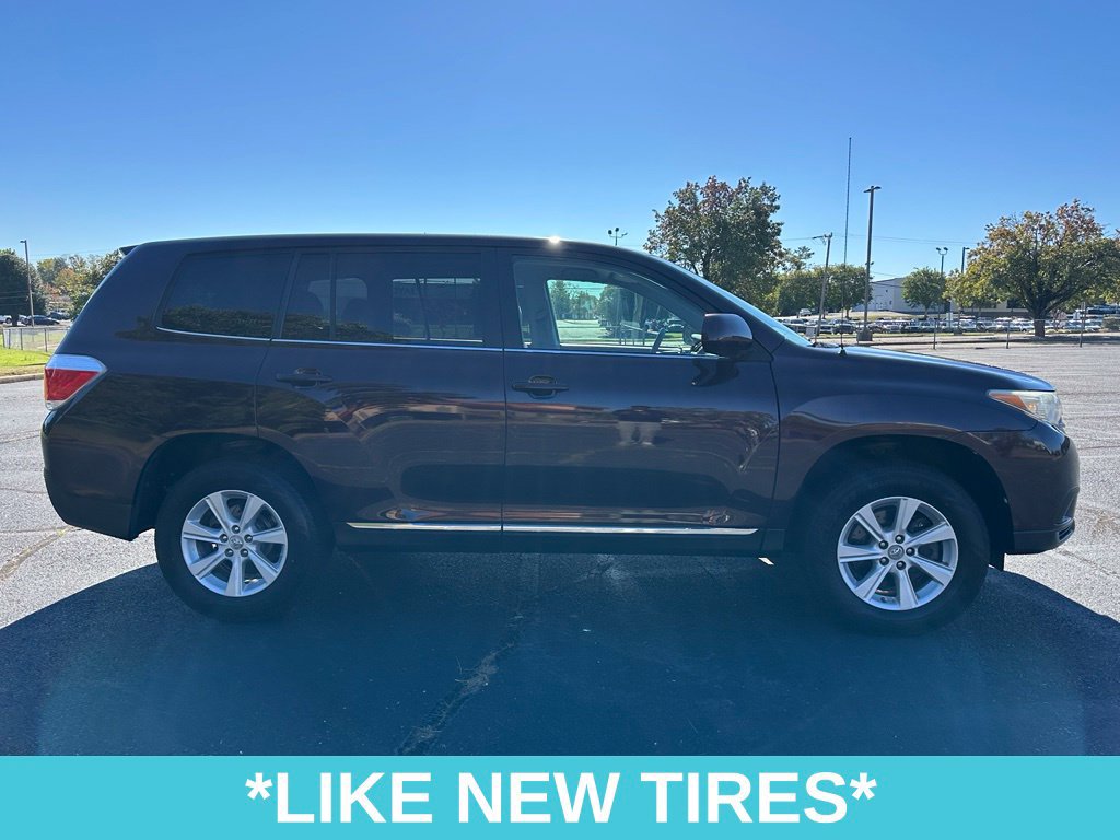 Used 2011 Toyota Highlander 2WD w/ Cold Weather Pkg image 11