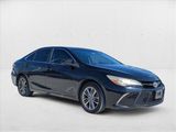 Used 2017 Toyota Camry SE image 3