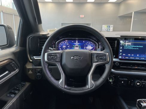 Used 2025 Chevrolet Silverado 1500 RST w/ Convenience Package II AWD/4WD image 20