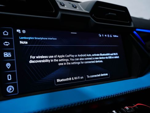 Used 2025 Lamborghini Urus SE image 81