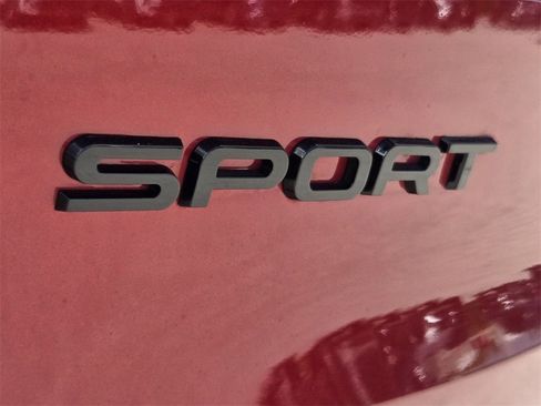 Used 2024 Land Rover Range Rover Sport SE image 14