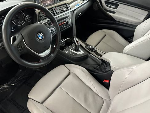 Used 2014 BMW 328i xDrive Wagon image 11