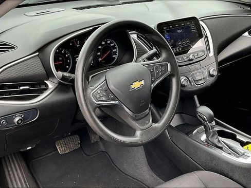 Used 2024 Chevrolet Malibu LS FWD image 11