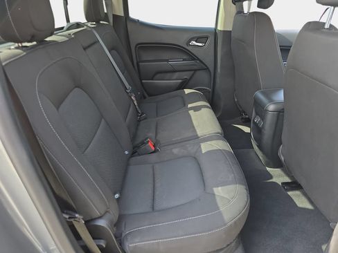 Used 2022 Chevrolet Colorado LT w/ Safety Package RWD image 13