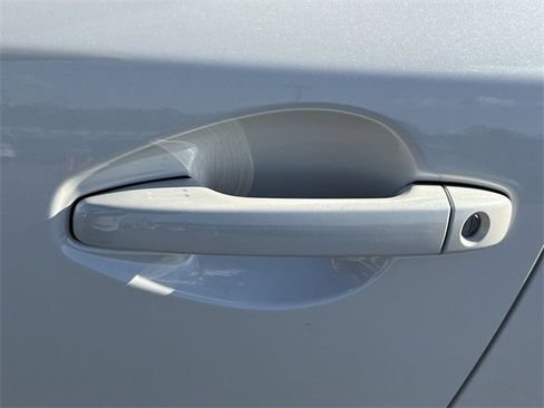 Used 2025 Subaru Forester Limited image 41