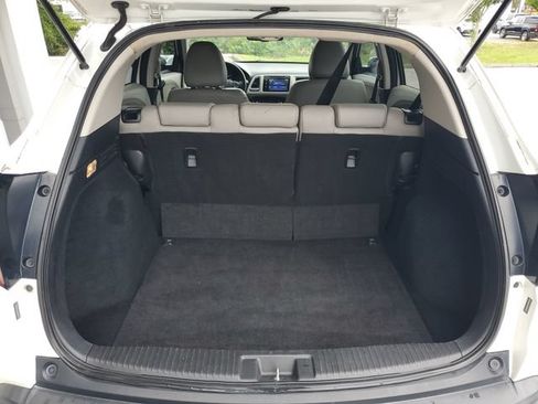 Used 2018 Honda HR-V EX-L image 10