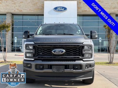 Used 2024 Ford F250 Lariat w/ Sport Appearance Package AWD/4WD image 2