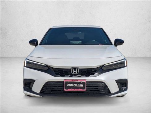 Used 2022 Honda Civic Sport image 2