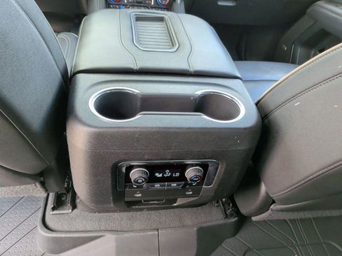 Used 2024 Chevrolet Suburban Premier image 41