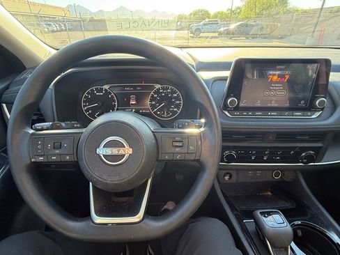 Used 2024 Nissan Rogue S image 20