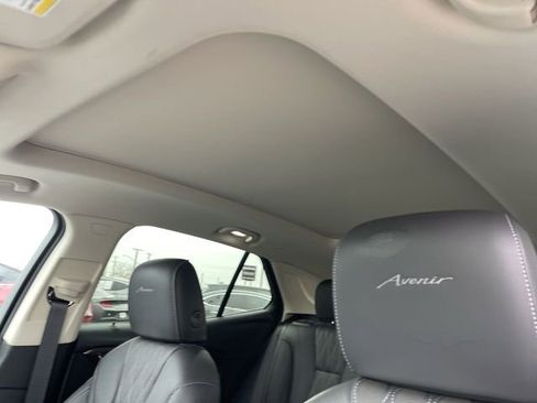 Used 2023 Buick Envision Avenir image 22