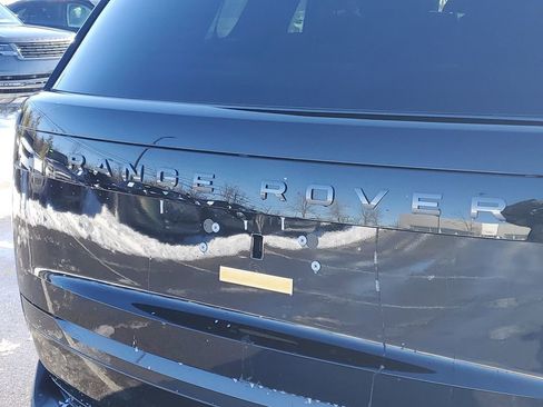 New 2026 Land Rover Range Rover Long Wheelbase SE image 6