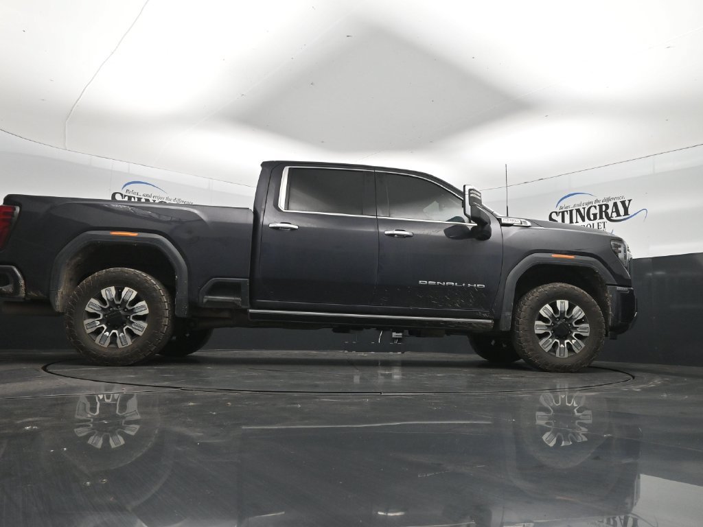 Used 2024 GMC Sierra 2500 Denali w/ Denali Reserve Package AWD/4WD image 33