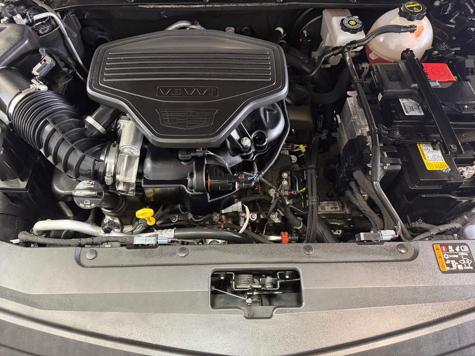 Used 2025 Cadillac XT6 Premium Luxury FWD image 20