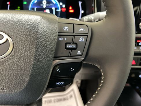 New 2026 Toyota Camry SE w/ Convenience Package image 18