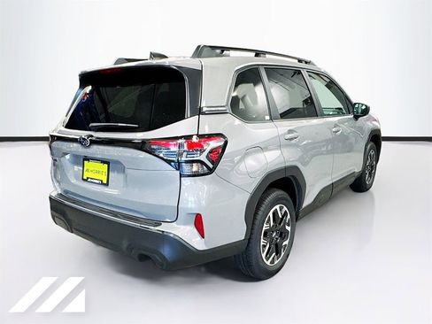 Used 2026 Subaru Forester Premium image 5