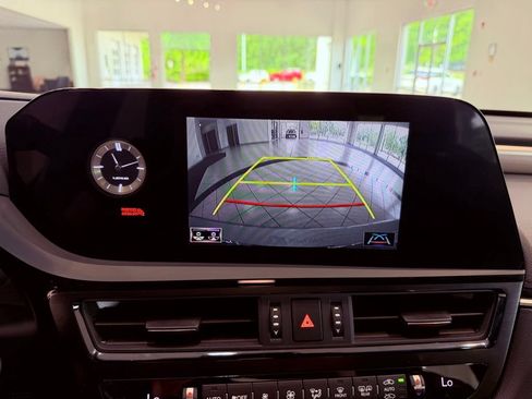 Certified 2022 Lexus ES 350 F Sport w/ Accessory Package 2 FWD image 23