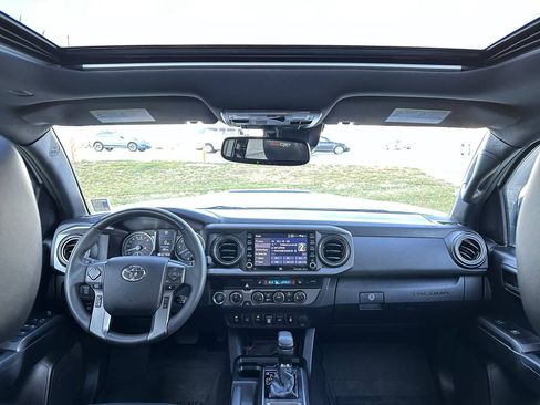 Used 2021 Toyota Tacoma TRD Pro AWD/4WD image 31
