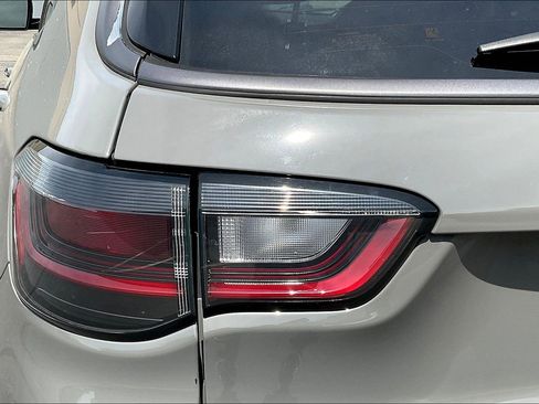 Used 2022 Jeep Compass Trailhawk w/ Trailhawk Elite Group AWD/4WD image 23