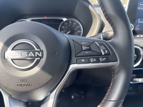 Used 2025 Nissan Sentra SR image 14